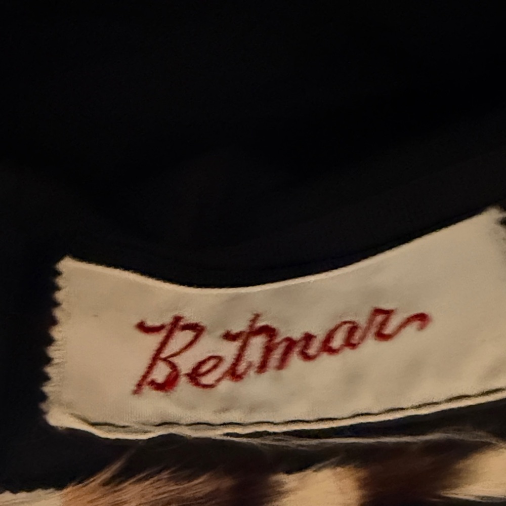 Betmar Elegant Black Hat - Picture 2 of 5